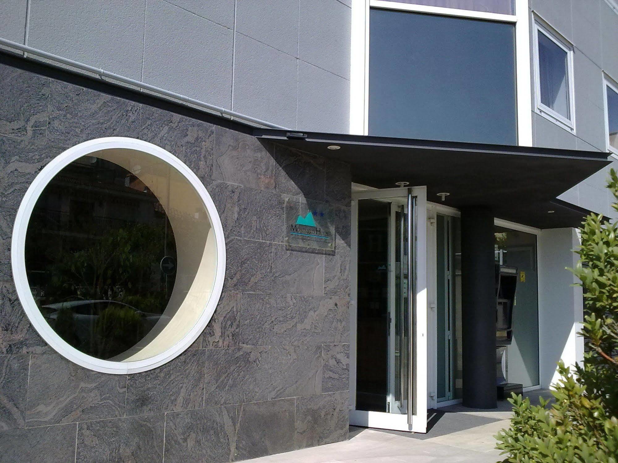 Hotel Montmeló Exteriör bild